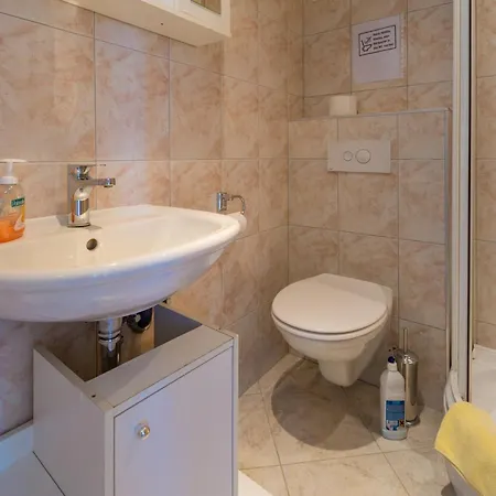 Tatil Evi Jurincic Kucica Crikvenica